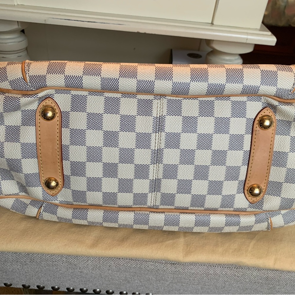 Louis Vuitton Galliera GM Azur - Picture 15 of 17